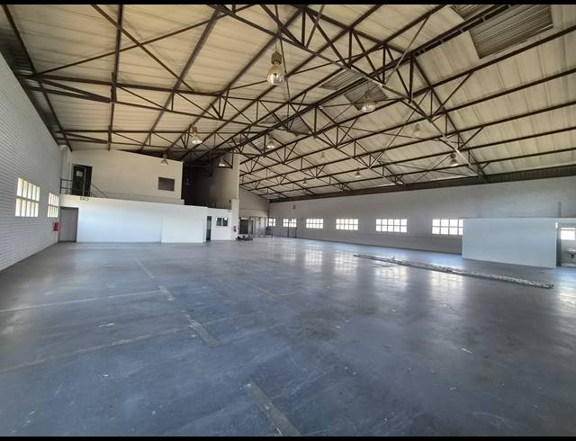 1,200M² WAREHOUSE TO LET IN KYALAMI